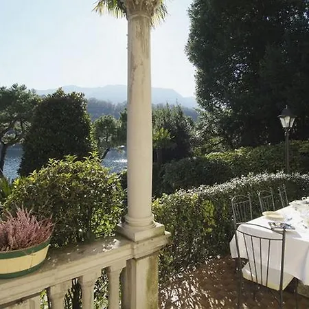 Βίλα Villas *